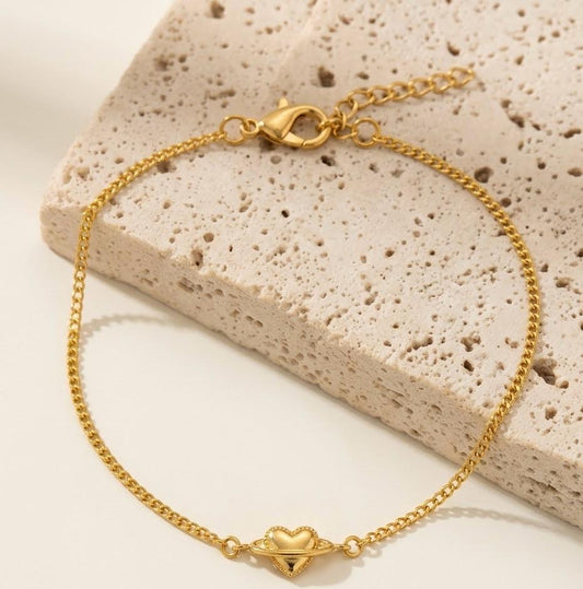 Golden Heart Bracelet 🫶
