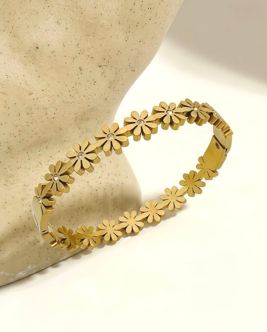 Minimal flower Handcuff❤️‍🔥