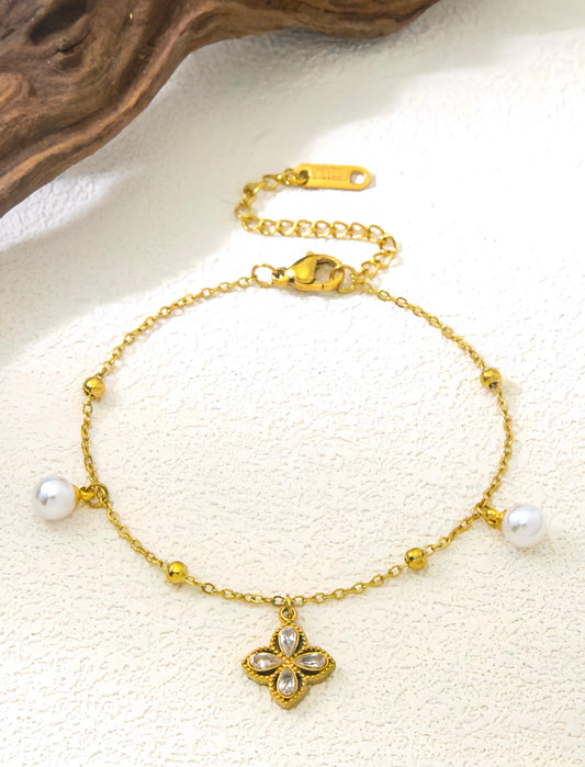Premium Flower pearls Bracelet❤️